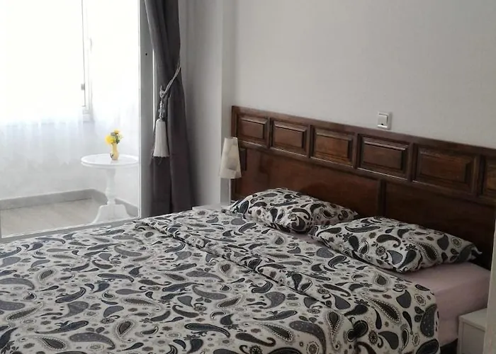 Tenerife Sur Апартаменты *